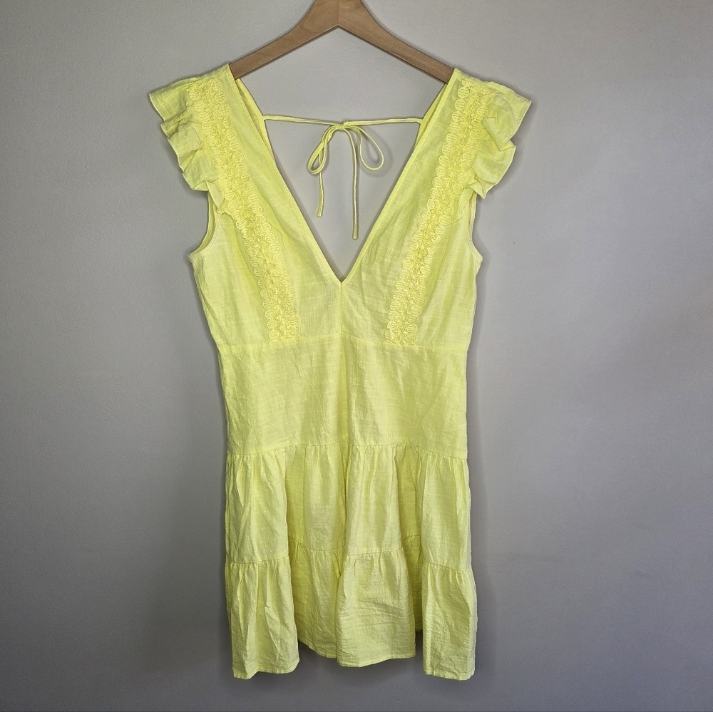Double Crazy Yellow Sleeveless Deep V-Neck Mini Dress Crochet Lace Detail Large